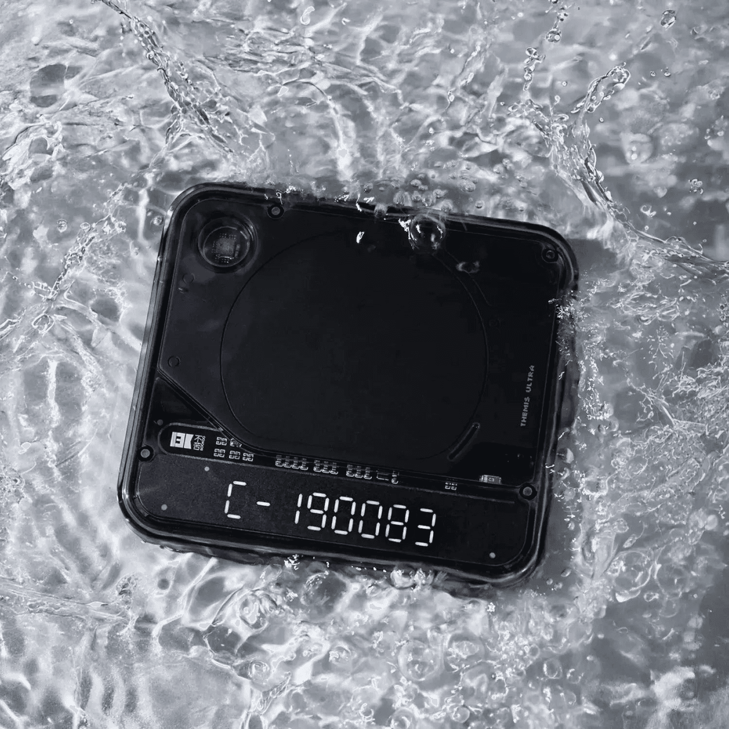 Themis Ultra Coffee Scale in Black or white, view 10