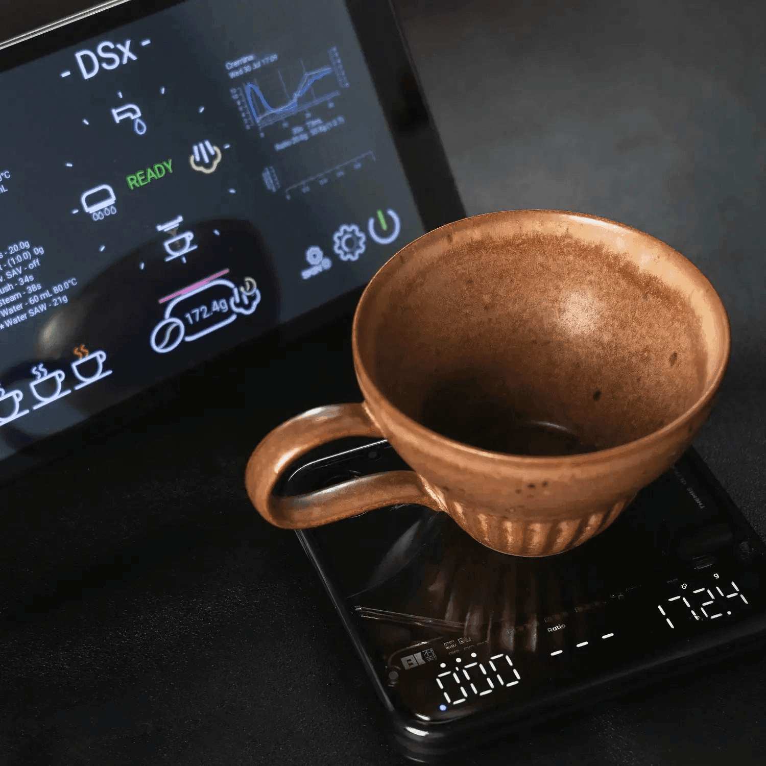 Themis Ultra Coffee Scale in Black or white, view 11