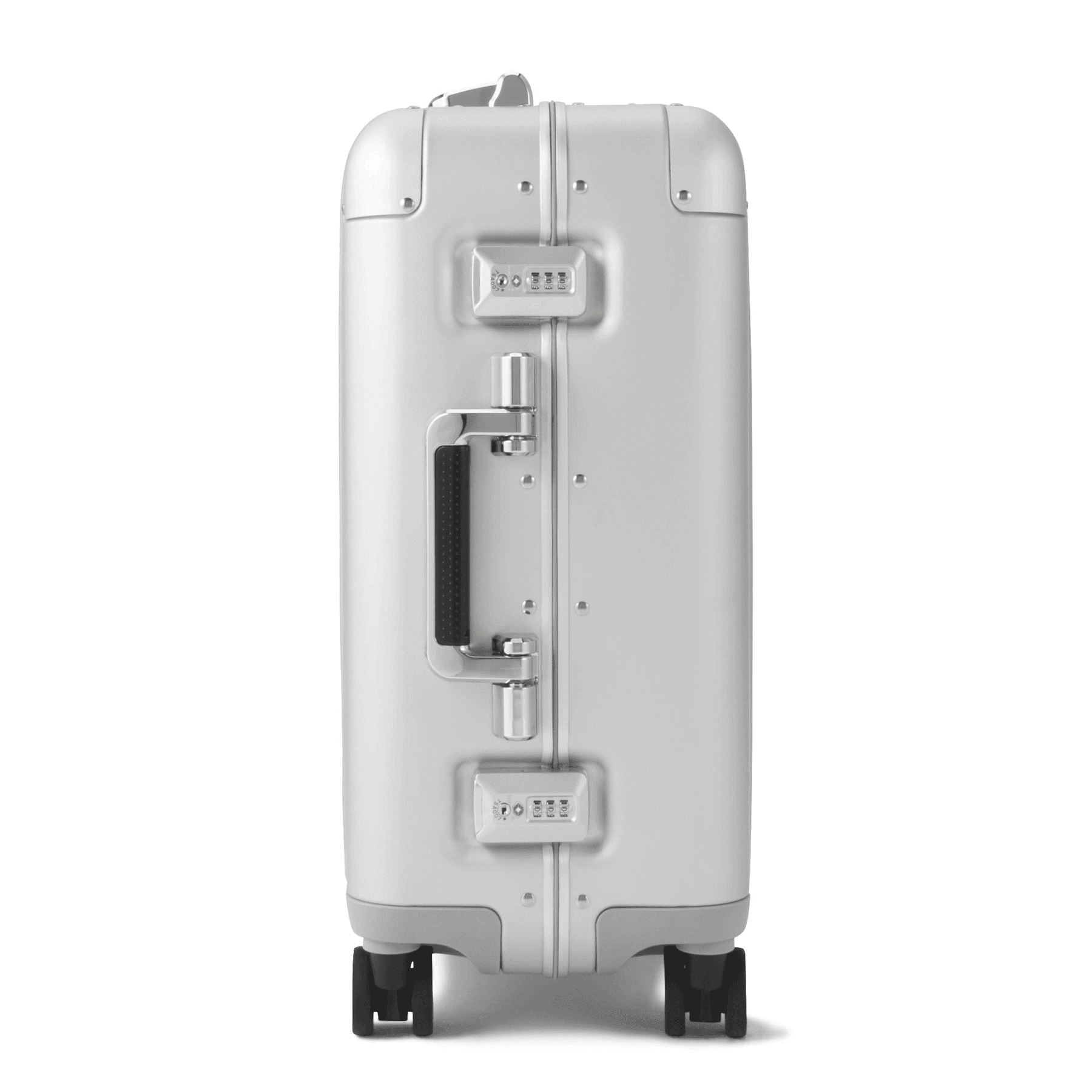 Classic Aluminum 3.0 International Carry-on 33L - Silver in Silver, view 4